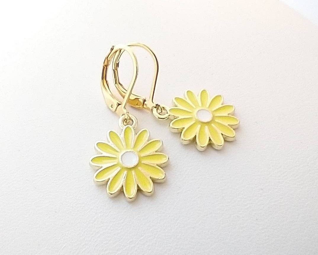 Daisy Earrings, Summer Flower Earrings: Green