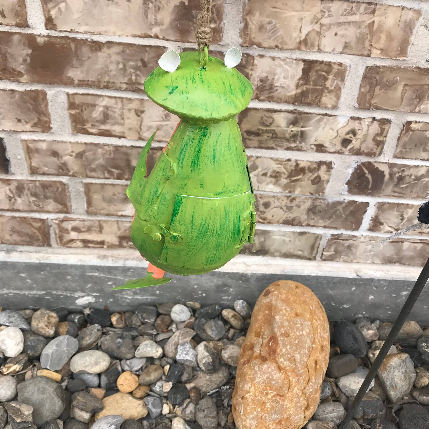 Fredo the Frog Hanging Bird House