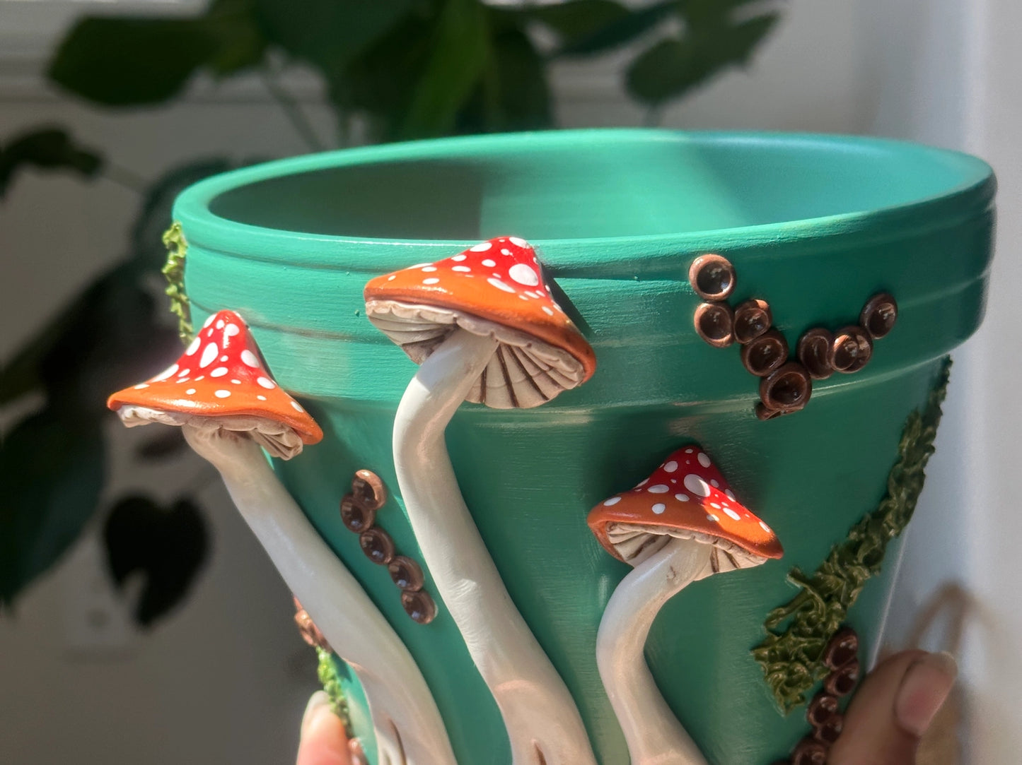 6" Mushroom Plant Pot