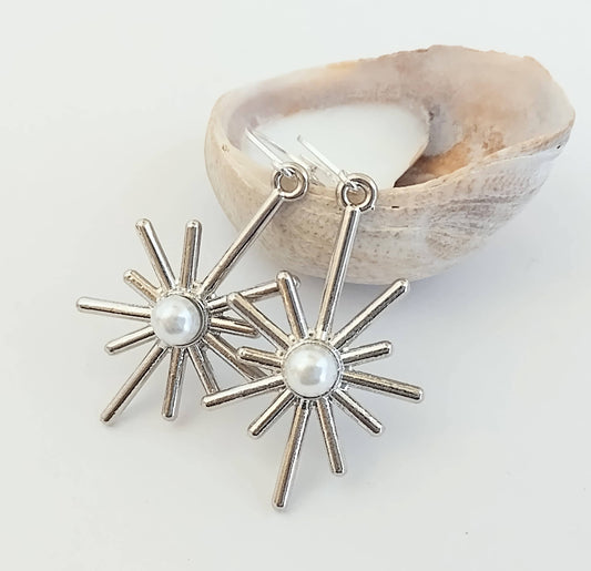 North Star Earrings: Silver